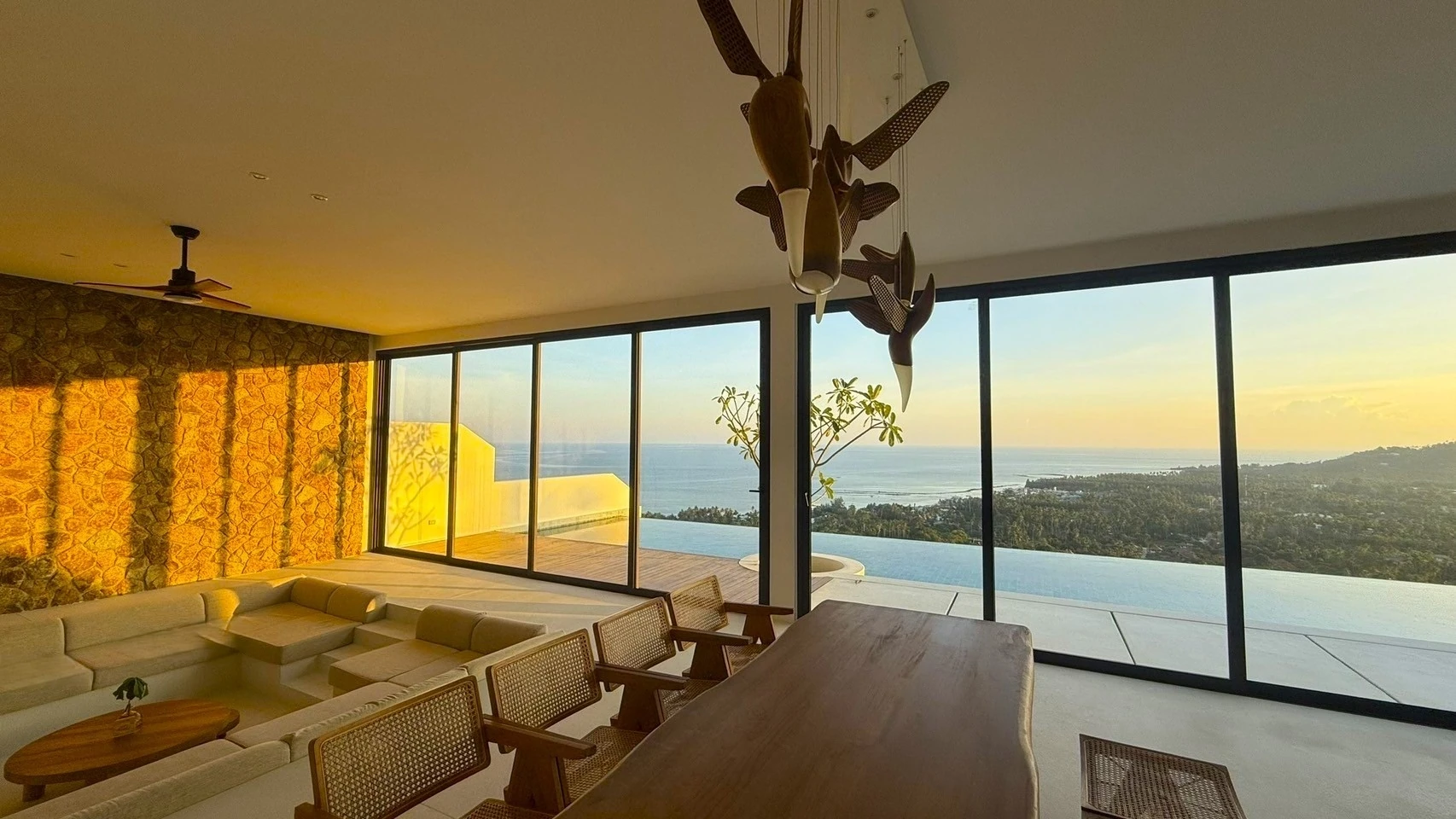 Anzhu 3 Bedroom Villa with Ocean View