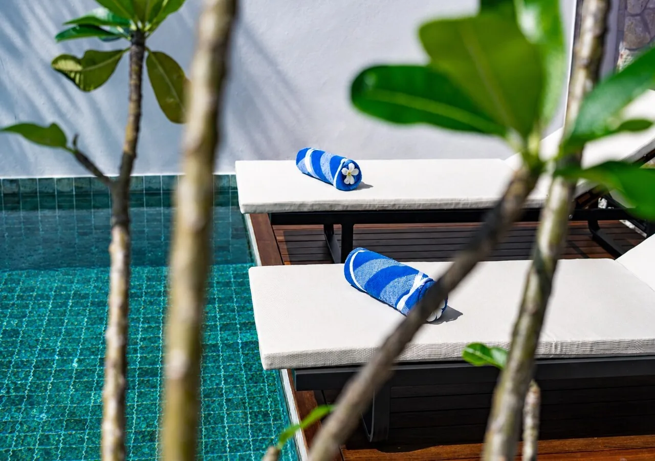 Anzhu Seamate Villa Samui - 3-Bedroom Villa Outdoor bathroom